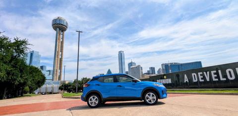 Nissan Kicks Play 2025