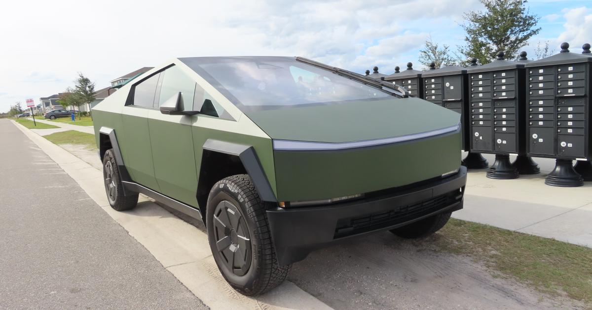 2025 Tesla Cybertruck in Haines City