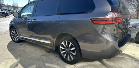 Toyota Sienna 2020