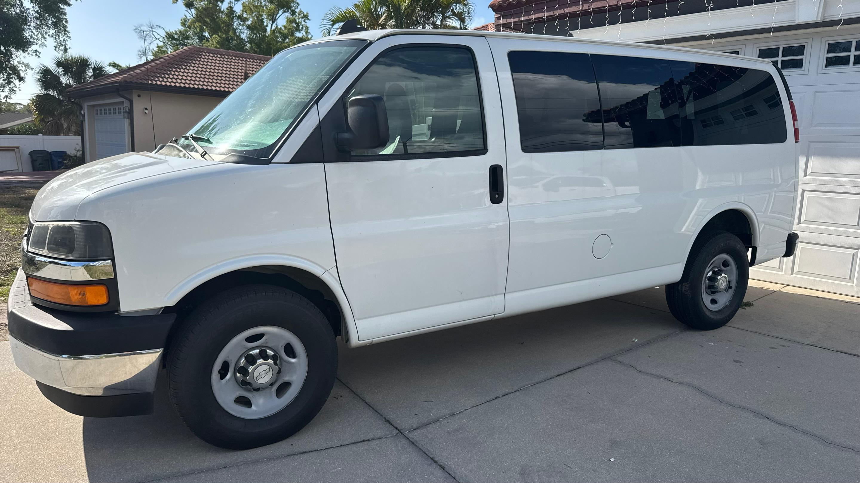 Chevrolet Express 2017 in Sarasota, FL