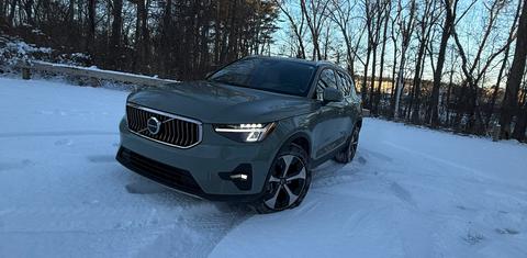 Volvo XC40 2024