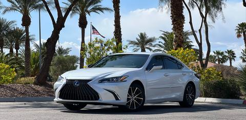 Lexus ES 2022