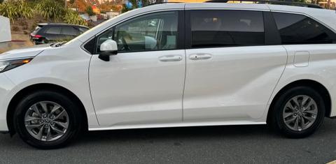 Toyota Sienna 2024
