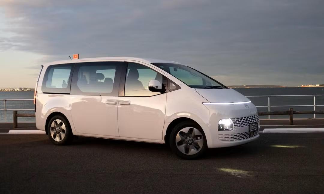 Hyundai STARIA 2024 in Hendra
