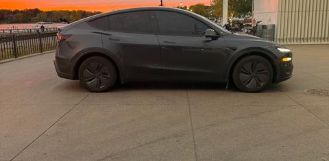 Tesla Model Y 2026