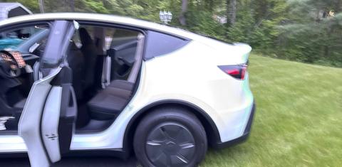 Tesla Model Y 2026