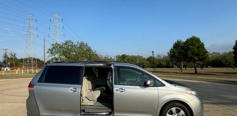 Toyota Sienna 2013