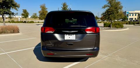 Chrysler Voyager 2022