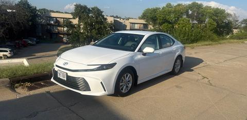 Toyota Camry Hybrid 2025