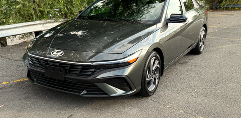 Hyundai Elantra 2025