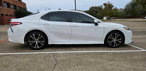 Toyota Camry 2019