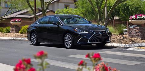 Lexus ES 2025