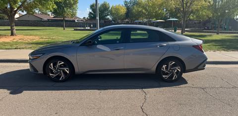 Hyundai Elantra 2025