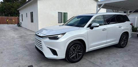Lexus TX 2026