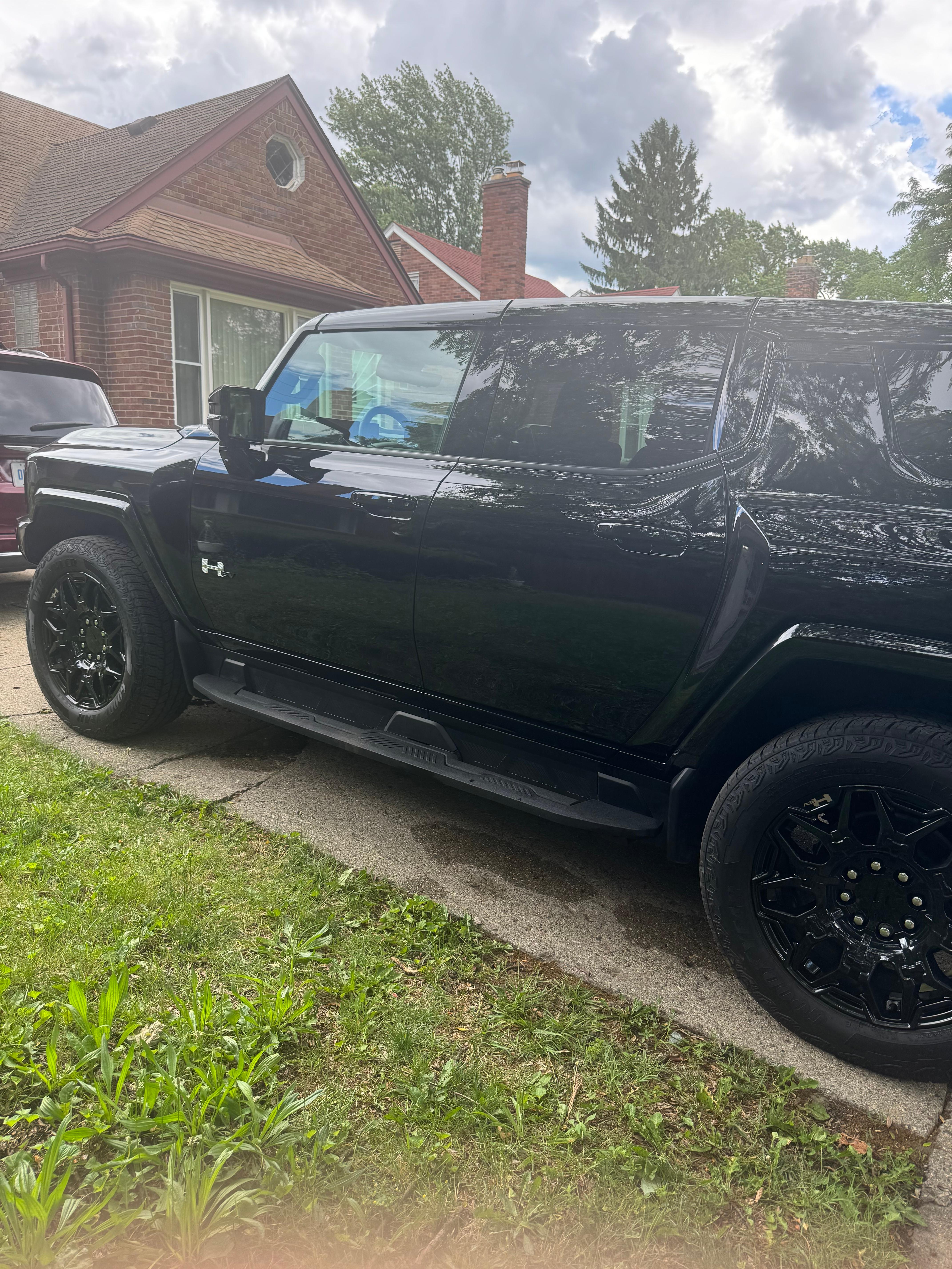 GMC HUMMER EV SUV 2026 in Detroit, MI