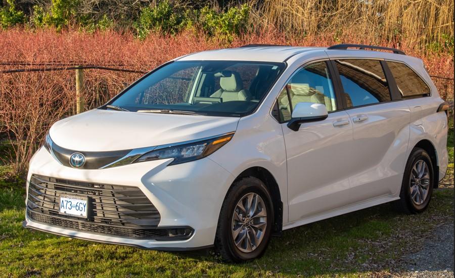 Toyota Sienna 2025 in Richmond, BC
