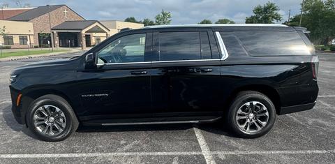 Chevrolet Suburban 2025