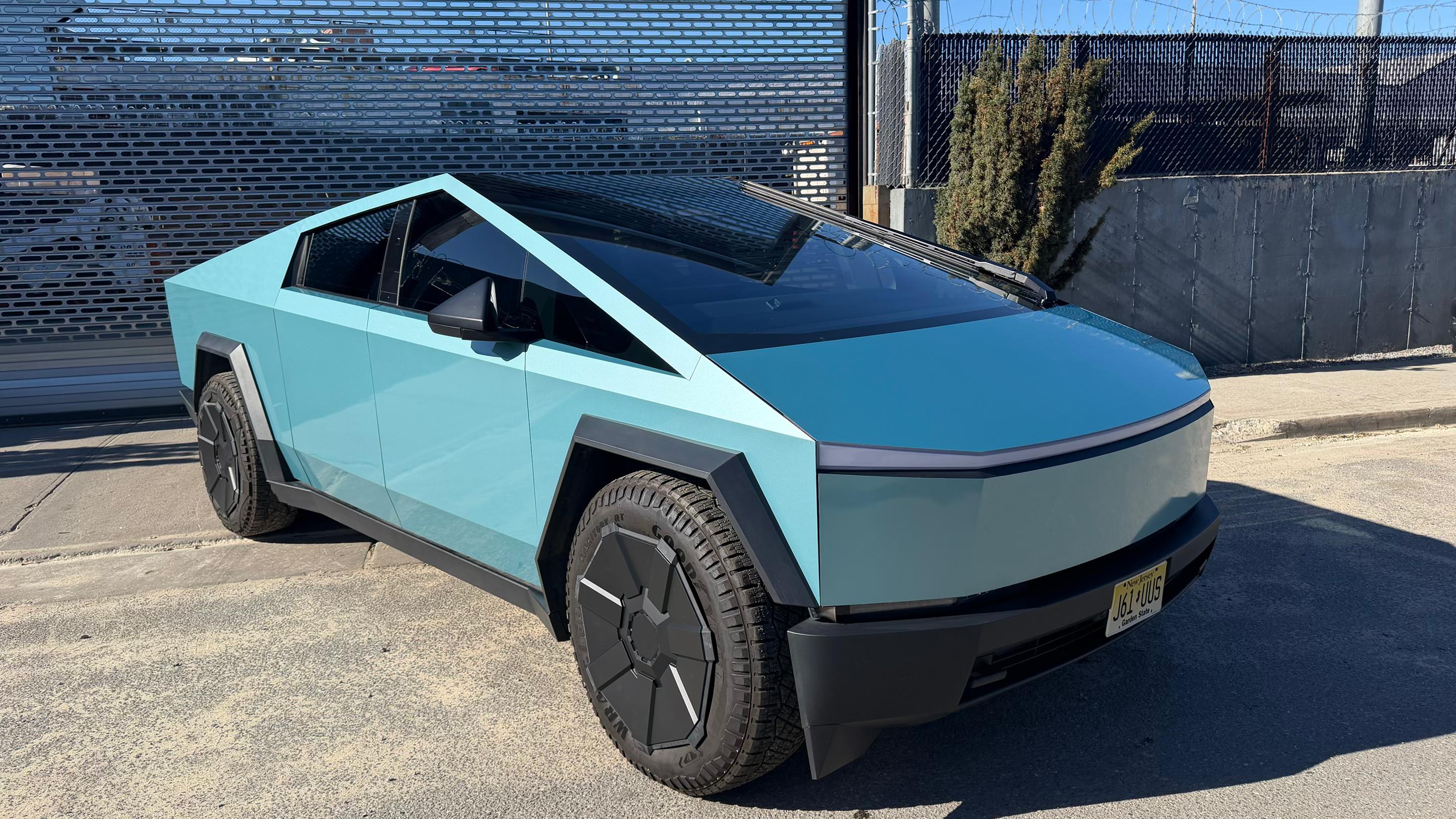 Tesla Cybertruck 2024 in Jersey City, NJ