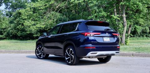 Mitsubishi Outlander 2023