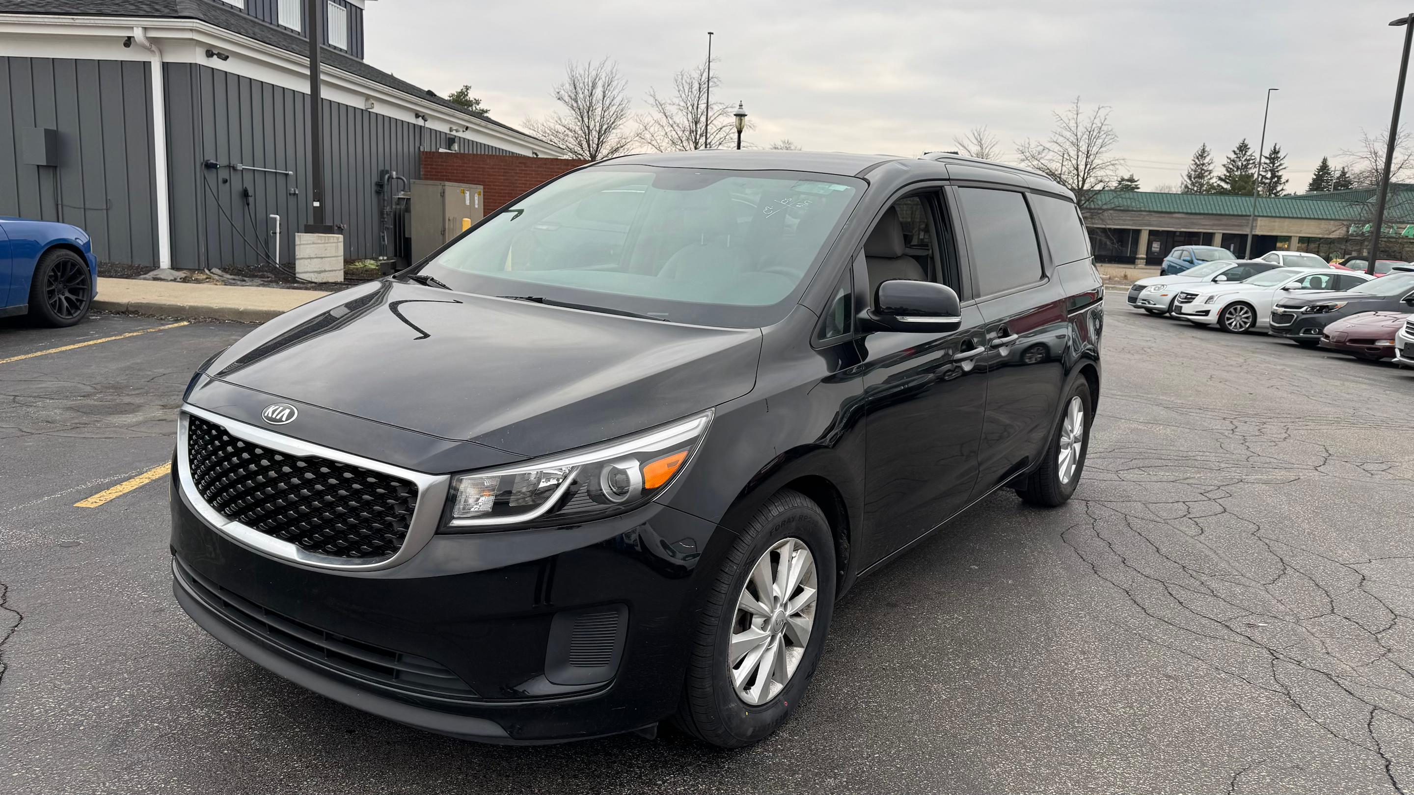 Kia Sedona 2016 in Flint, MI