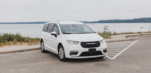 Chrysler Pacifica 2023