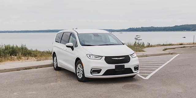 Chrysler Pacifica 2023 in Traverse City, MI