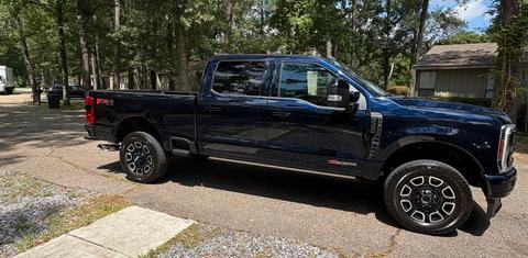 Ford Super Duty F-350 2025