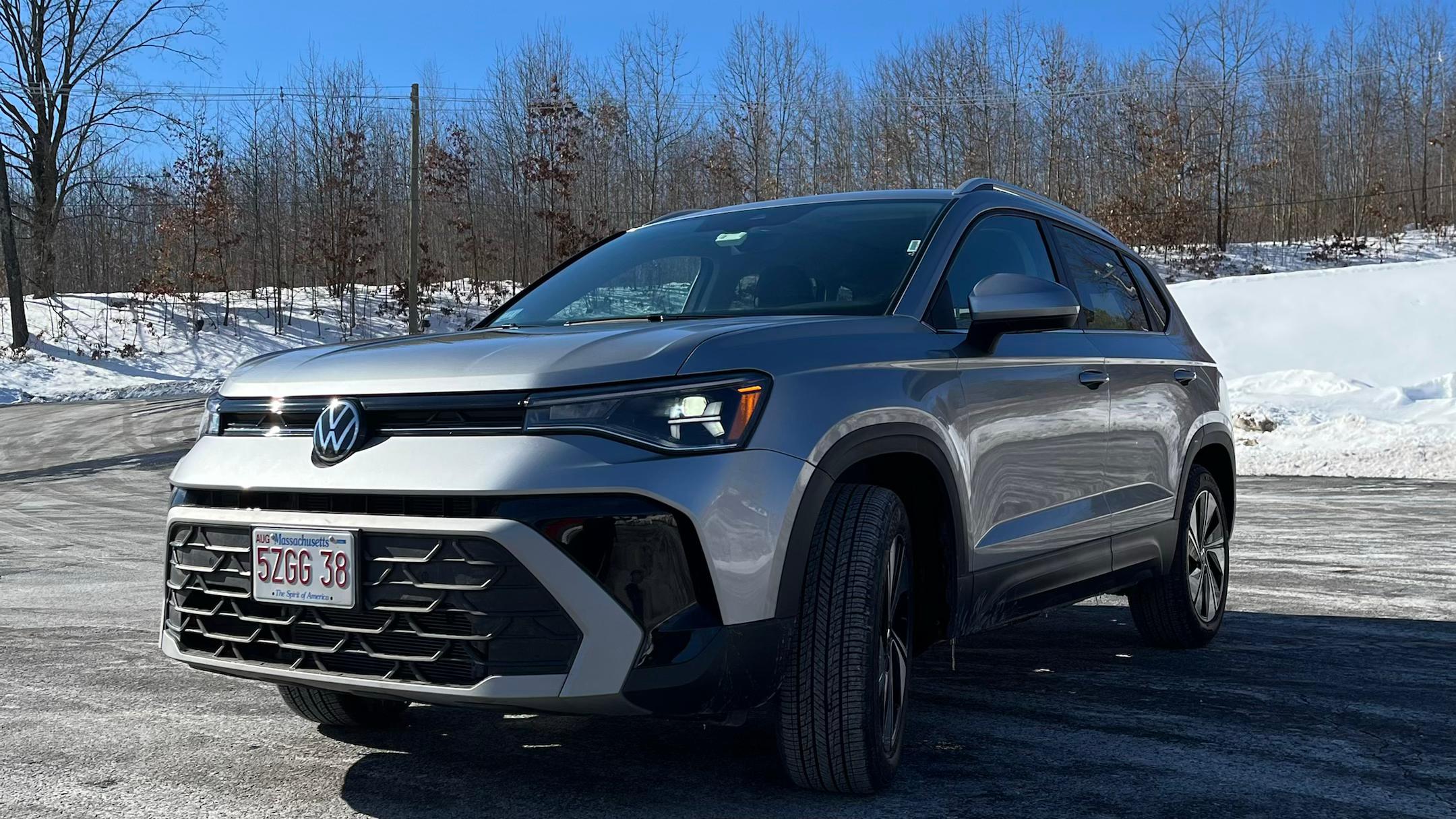 Volkswagen Taos 2025 in Worcester, MA