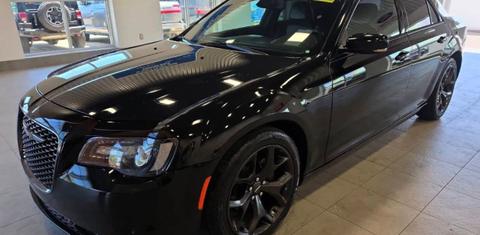 Chrysler 300 2023