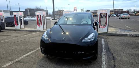 Tesla Model Y 2023