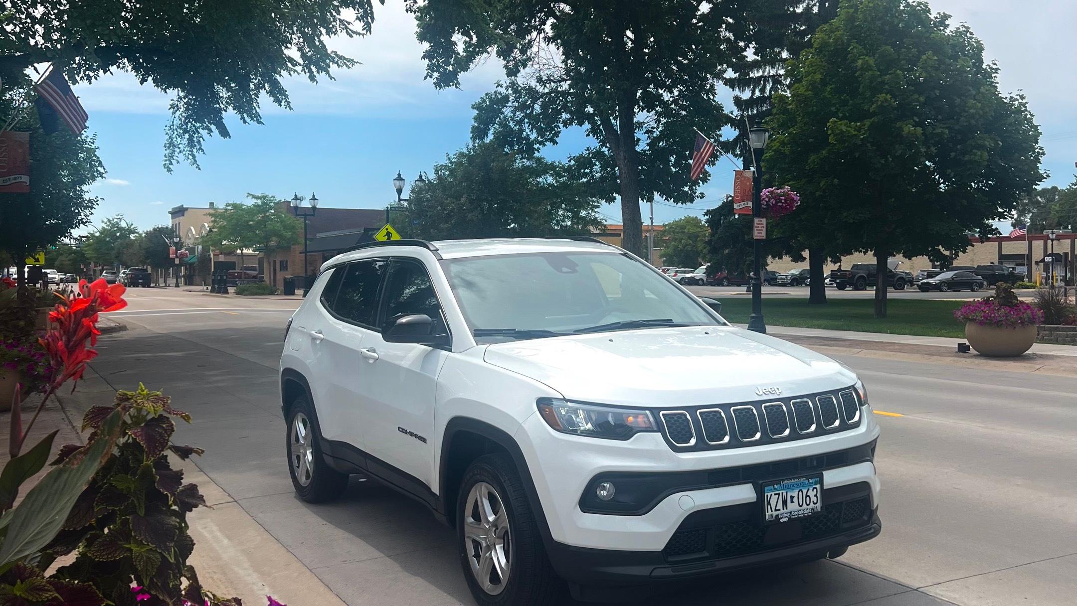 Jeep Compass 2023 in Roseville, MN