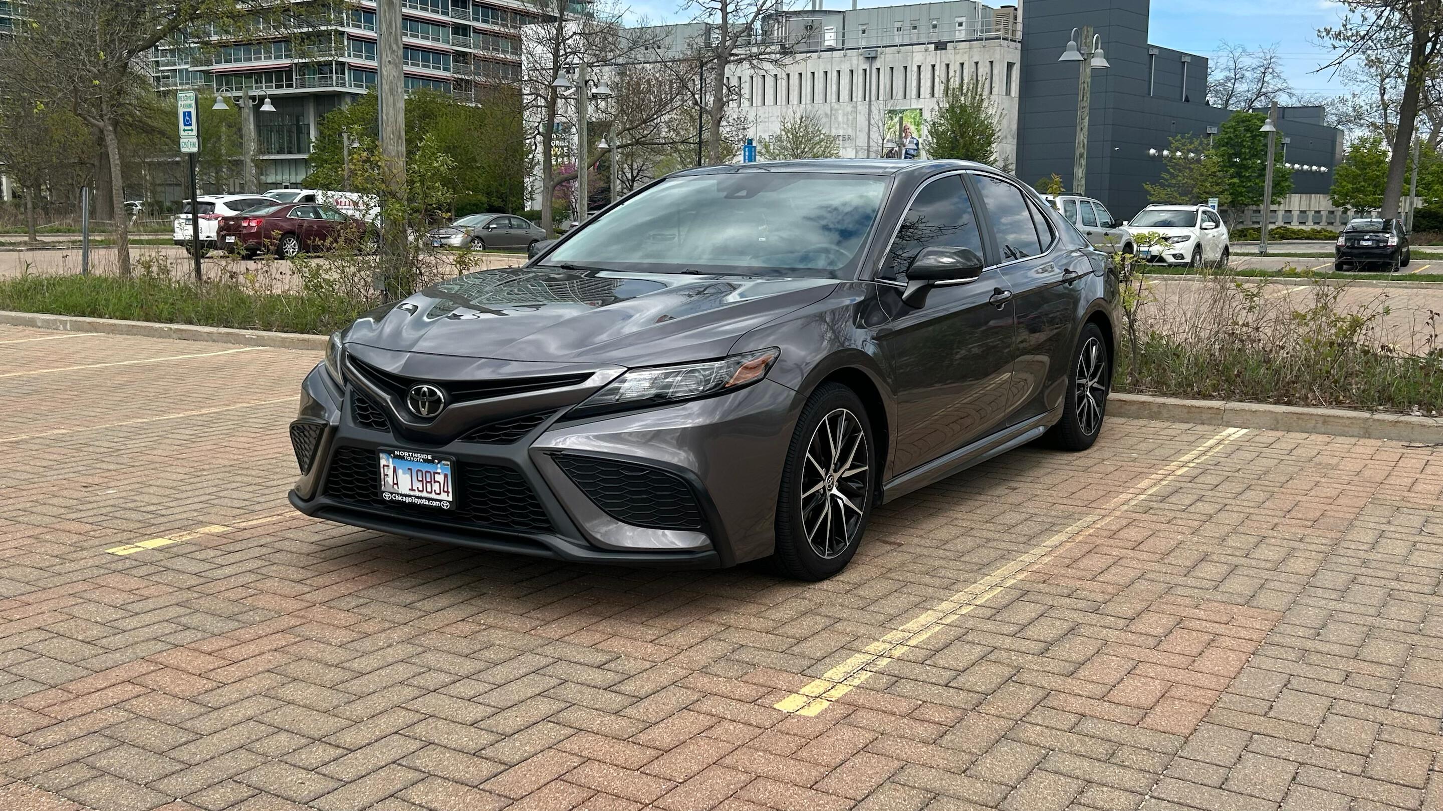 Toyota Camry 2022 in Skokie, IL
