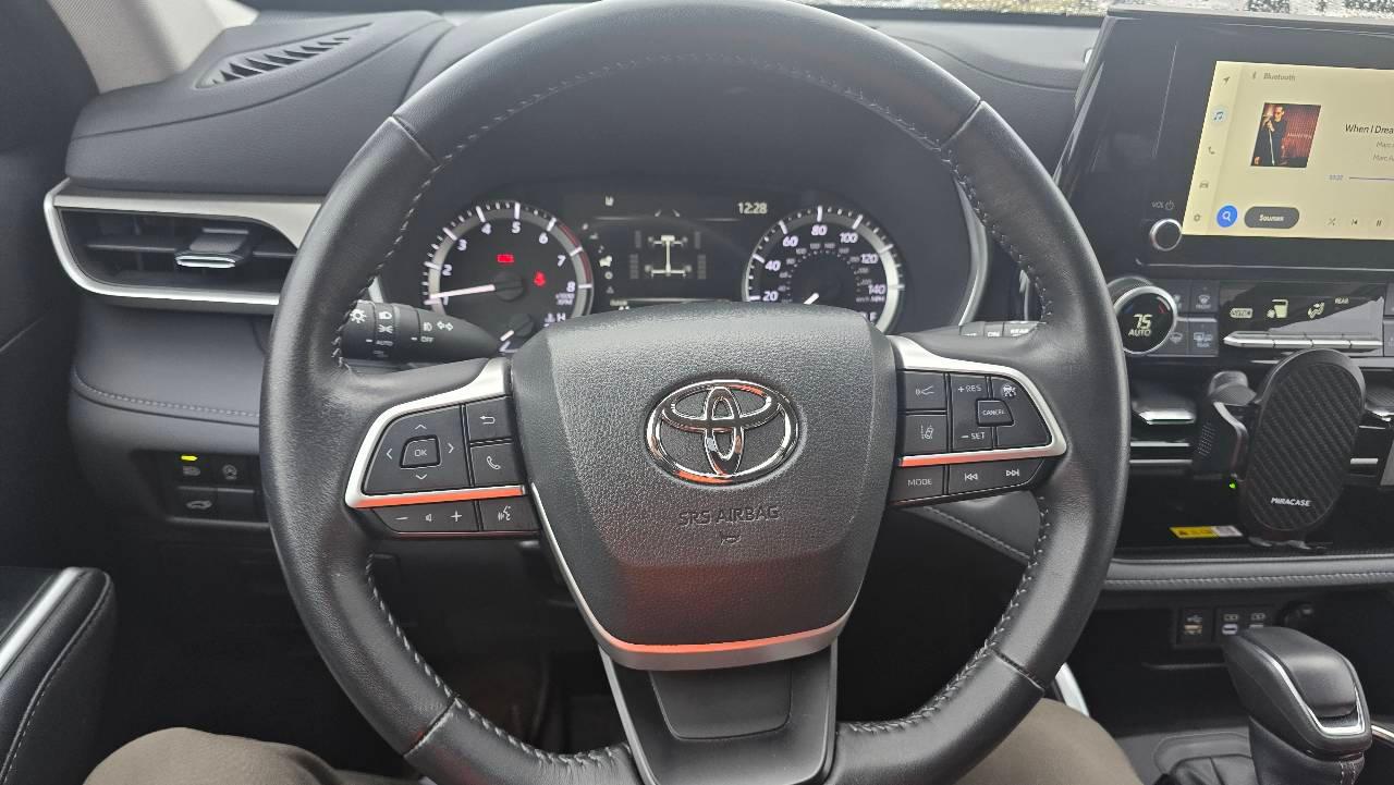 Toyota Highlander 2024 in Walden, NY