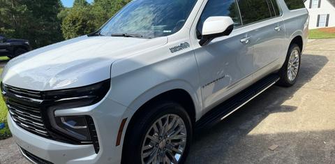 Chevrolet Suburban 2025