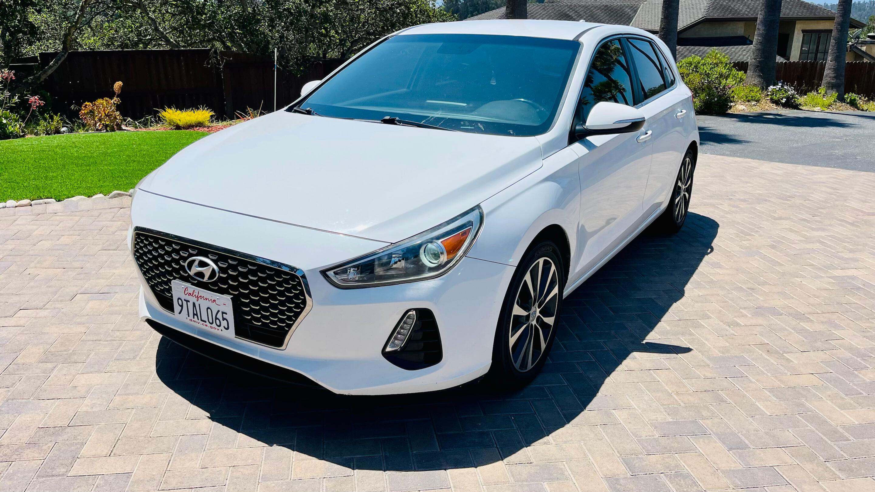Hyundai Elantra GT 2018 in Seaside, CA