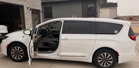Chrysler Pacifica 2023