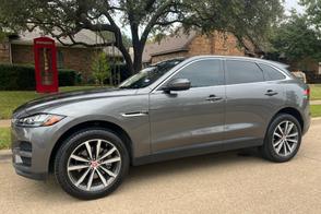 Jaguar F-Pace car