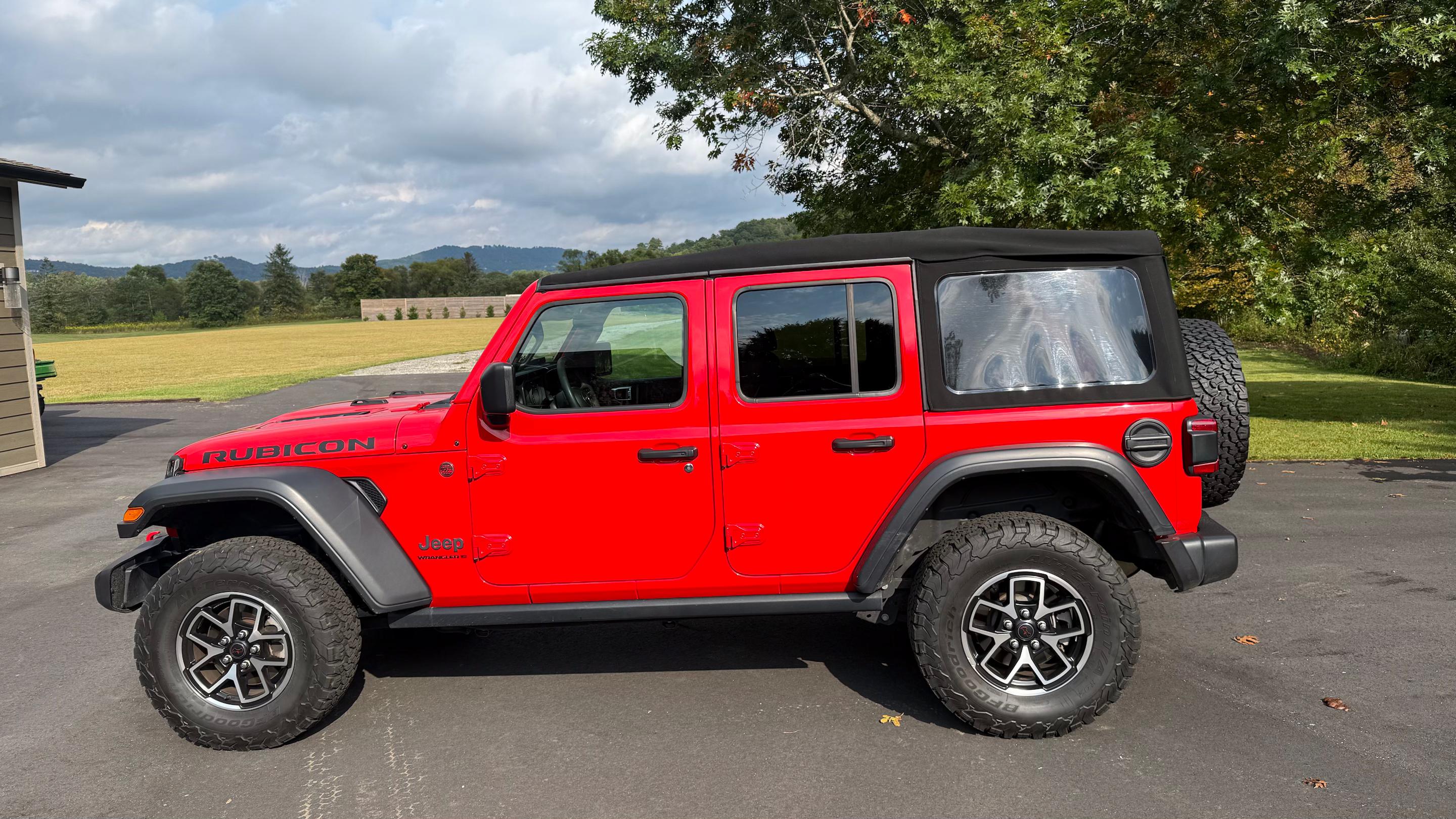 Jeep Wrangler 2024 in Etowah, NC