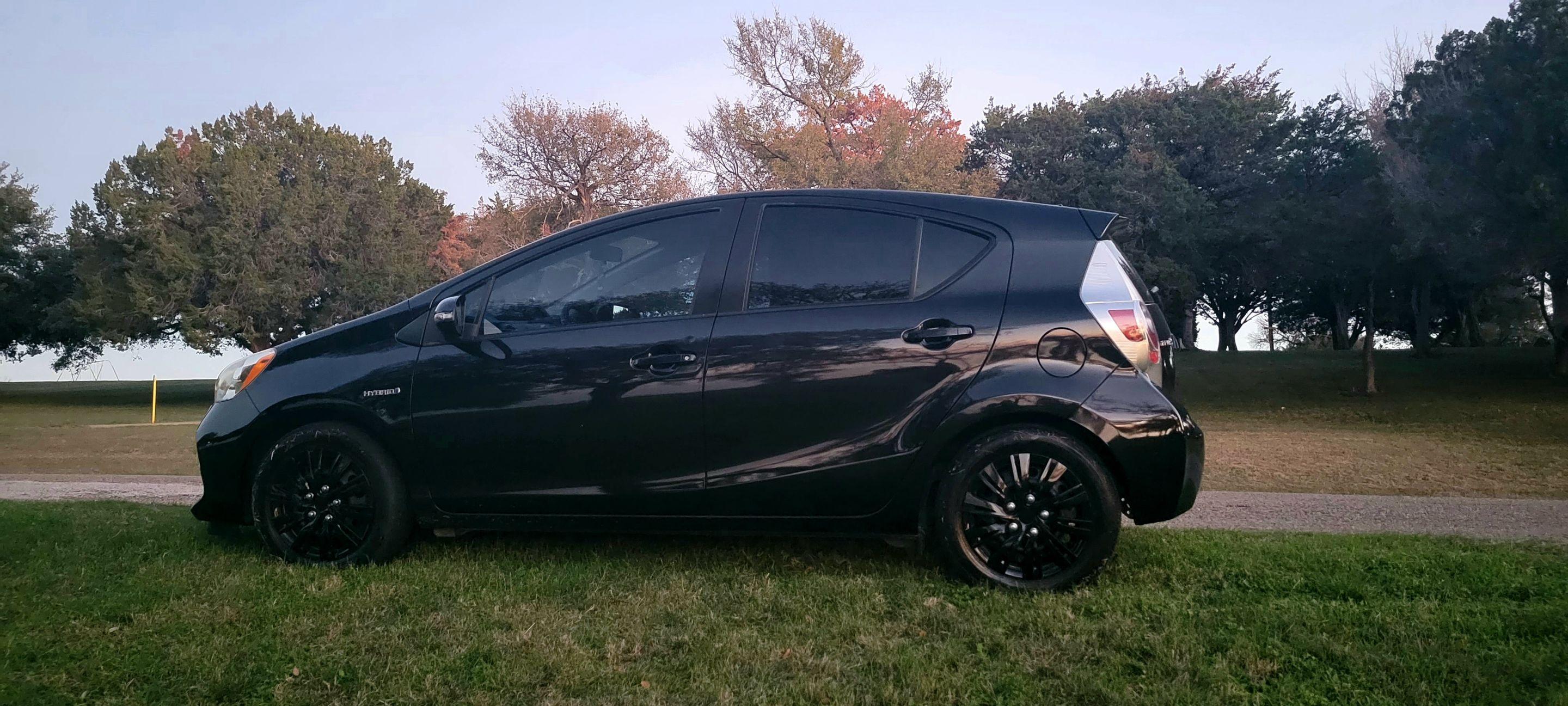 Toyota Prius c 2013 in Lorena, TX