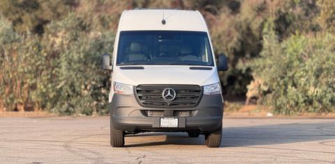Mercedes-Benz Sprinter 2024