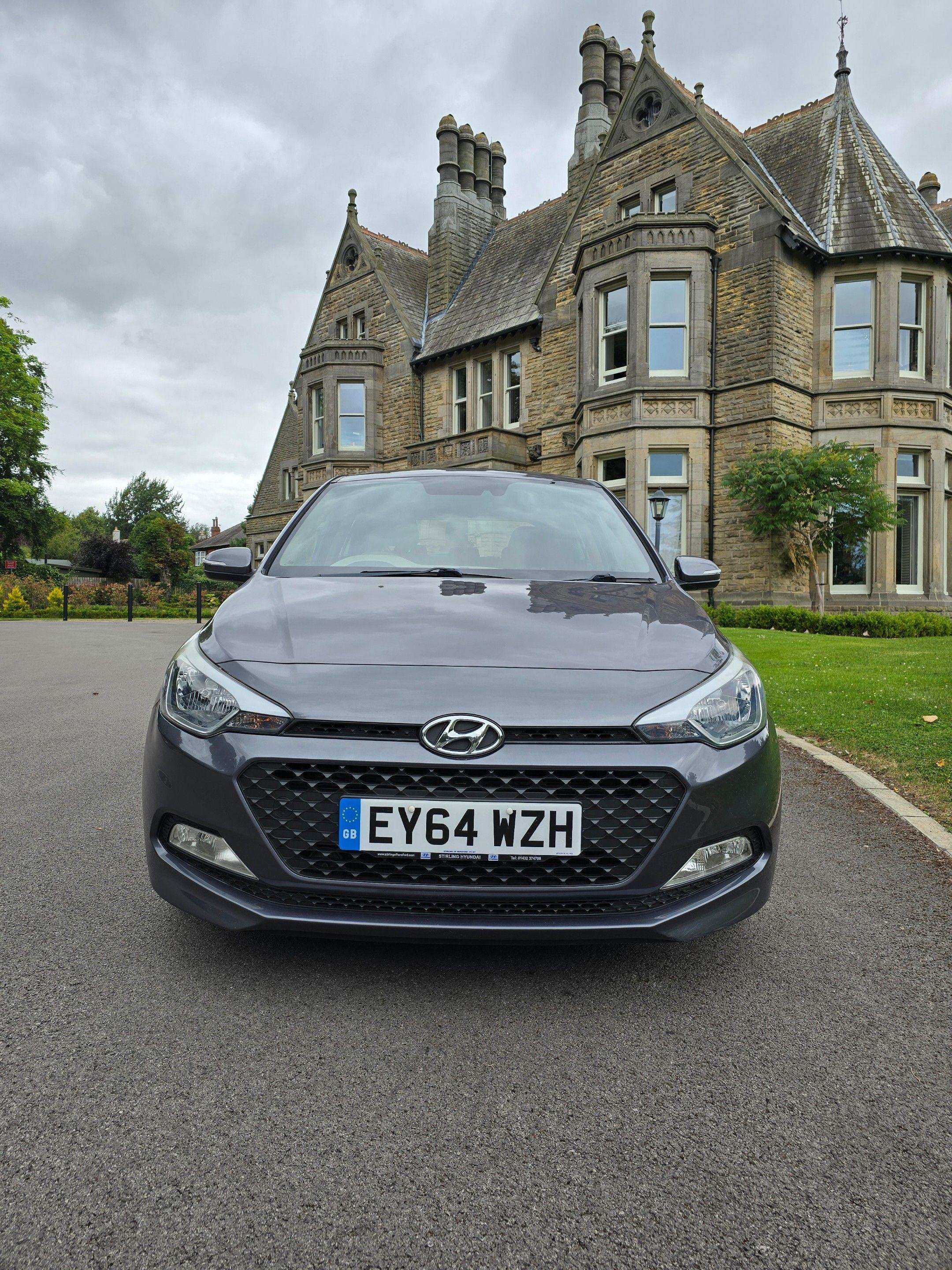 Hyundai i20 2015 rental in Leeds, ENGLAND by Fitzgerald C. | Turo