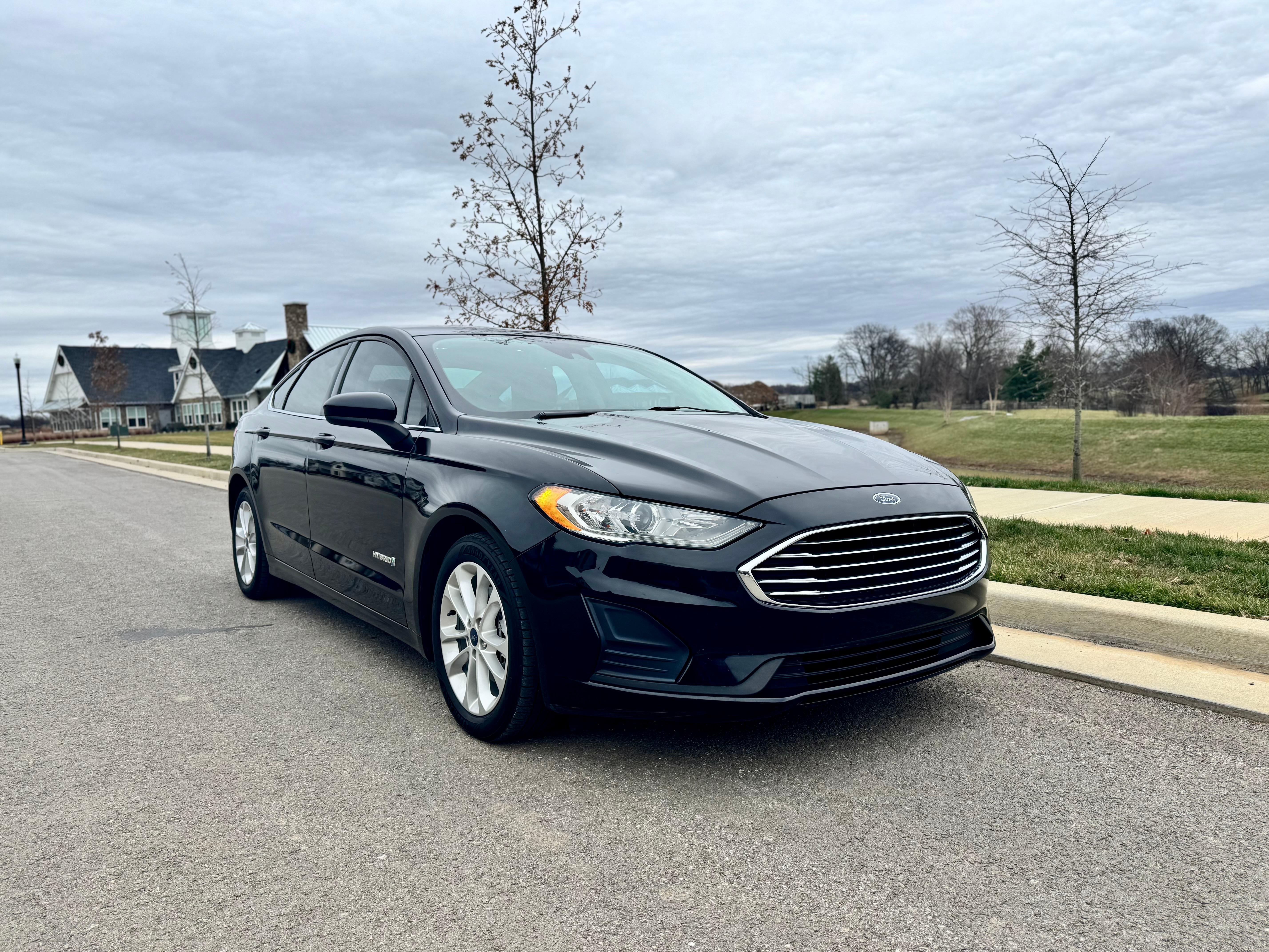 Ford Fusion Hybrid 2019 in 
