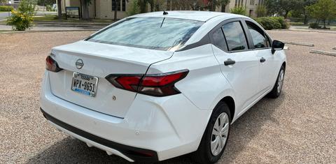Nissan Versa 2024