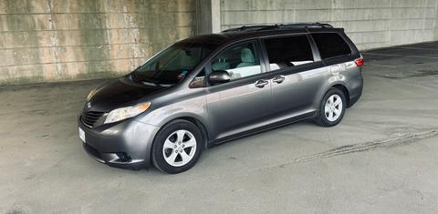Toyota Sienna 2015