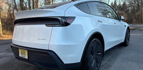 Tesla Model Y 2026