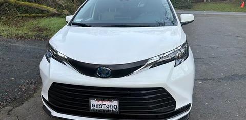 Toyota Sienna 2025
