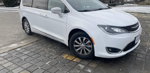Chrysler Pacifica 2017