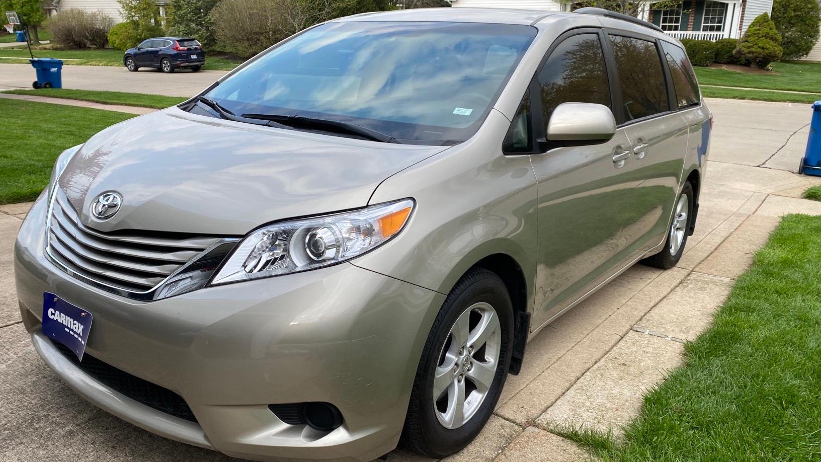 Toyota Sienna 2017 in Cary, NC