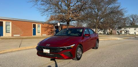 Hyundai Elantra 2025