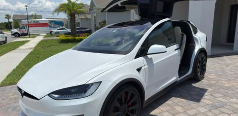 Tesla Model X 2024
